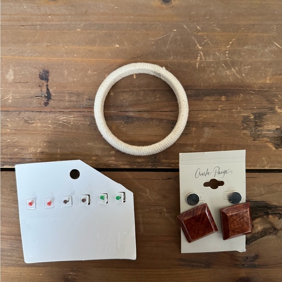 Jewelry‎ bundle - Picture 1 of 1